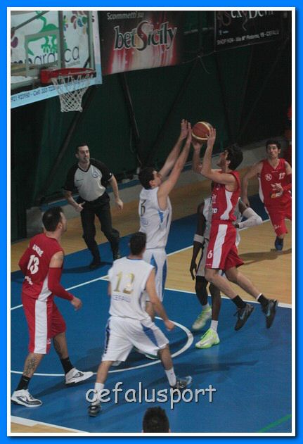 130323 Aquila 022_tn.jpg